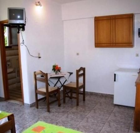 Triantafyllou Maria Rooms Skópelos Rum bild
