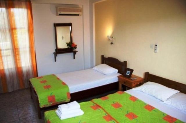 Triantafyllou Maria Rooms Skópelos Rum bild